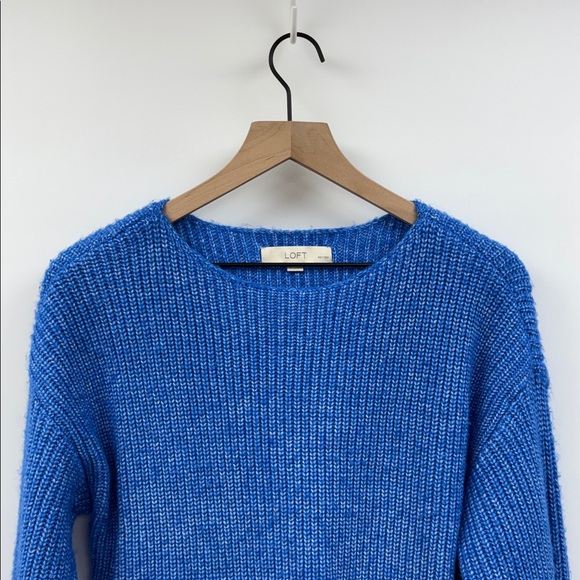 Ann Taylor LOFT Chunky Knit Boatneck Relaxed Pullover Sweater Blue Medium Petite - Picture 2 of 7